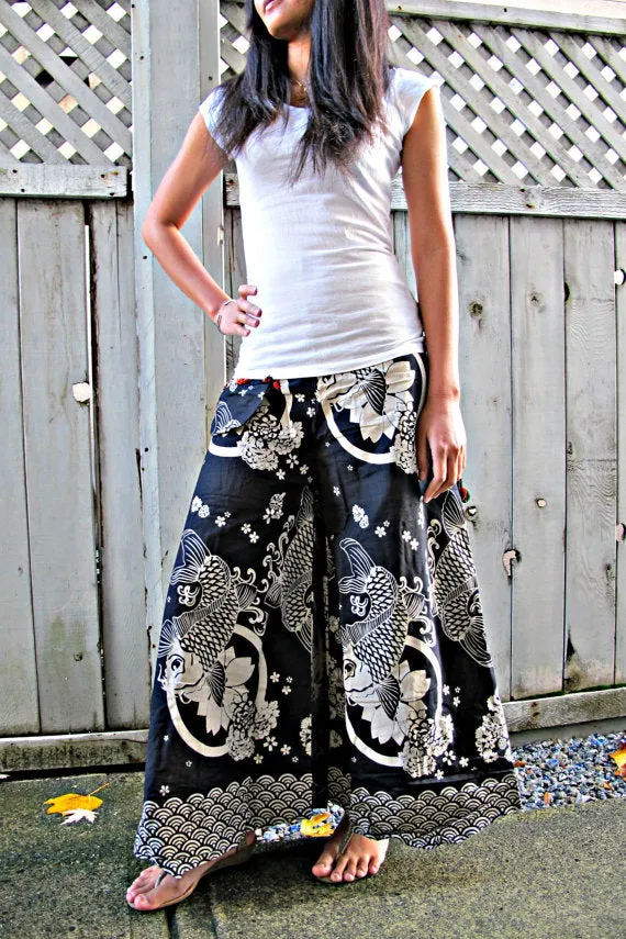 Cute Koi Fish (BLACK NAKA) Wide Leg Pants